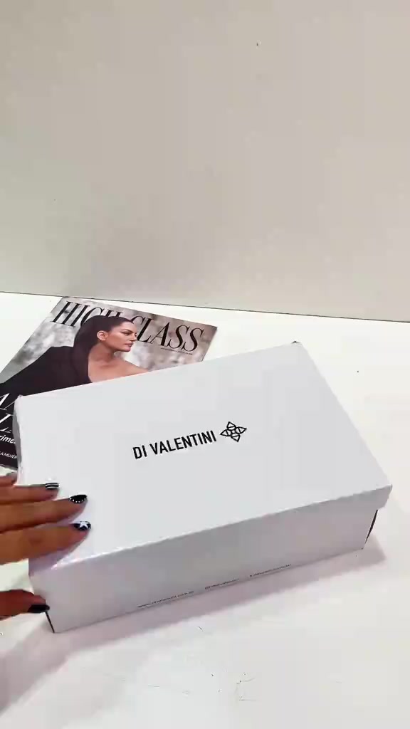 @Ail&uacute;