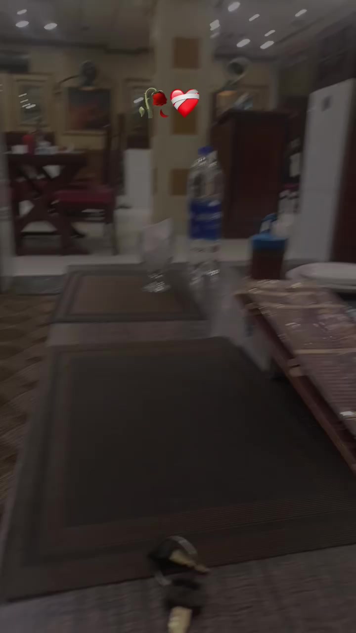 @卂..🕊