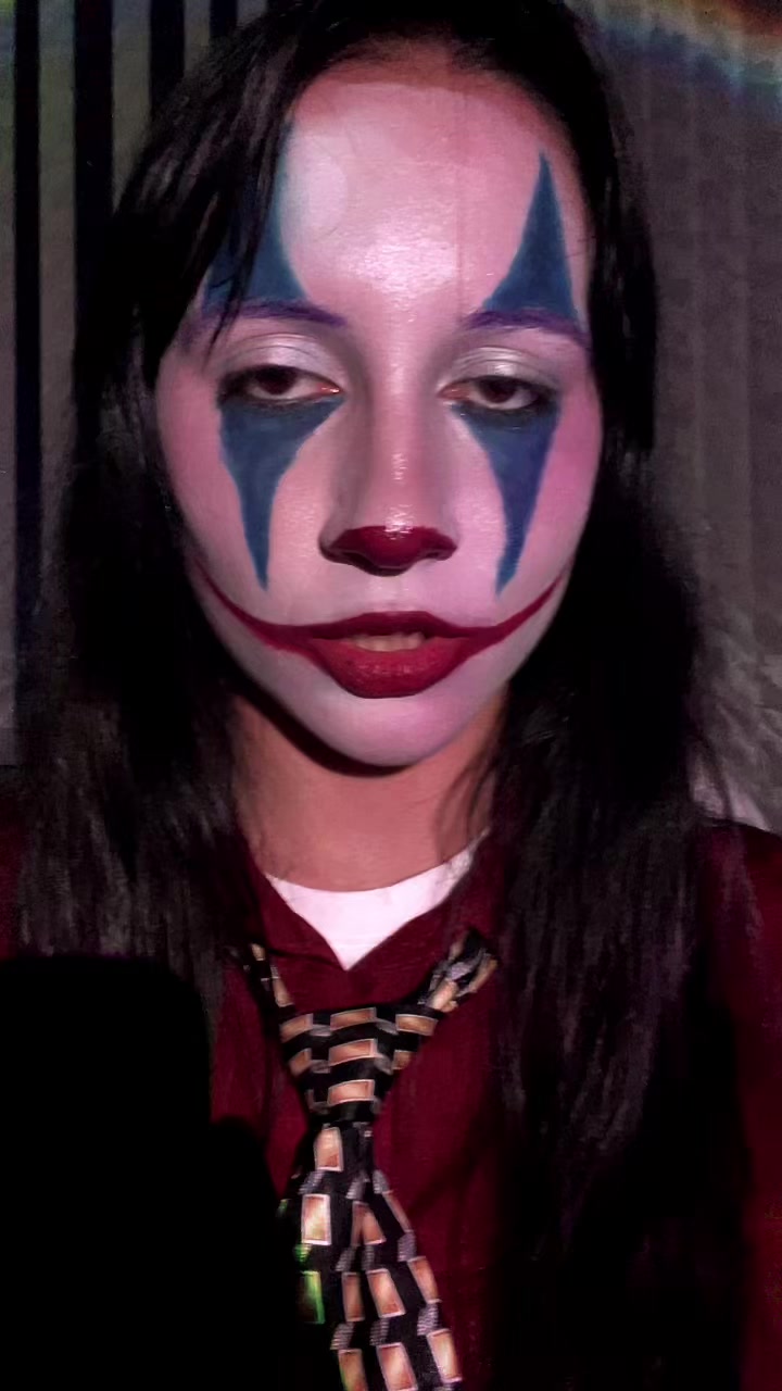 @Astrid Goth🍒