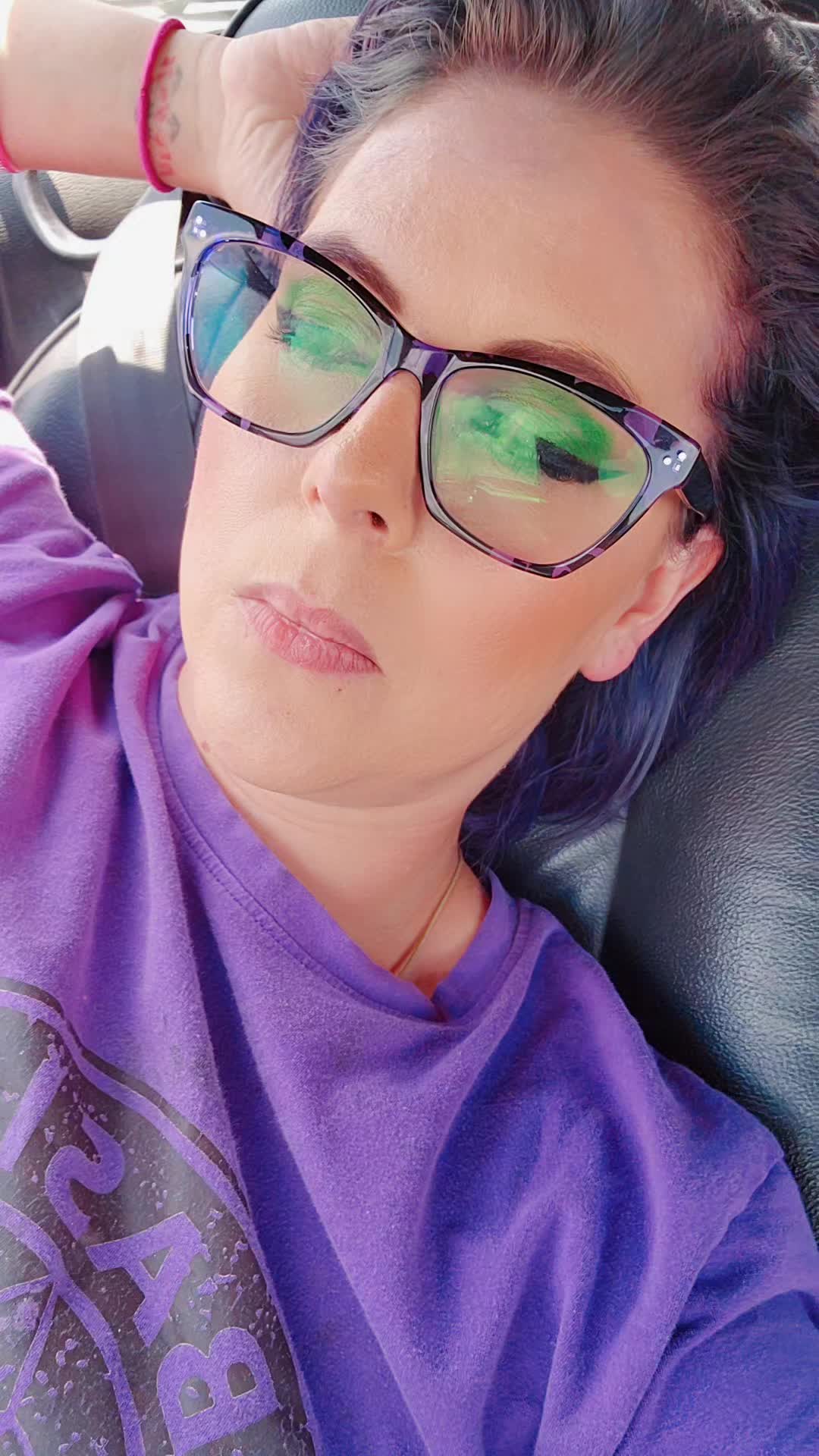 @captivegirl