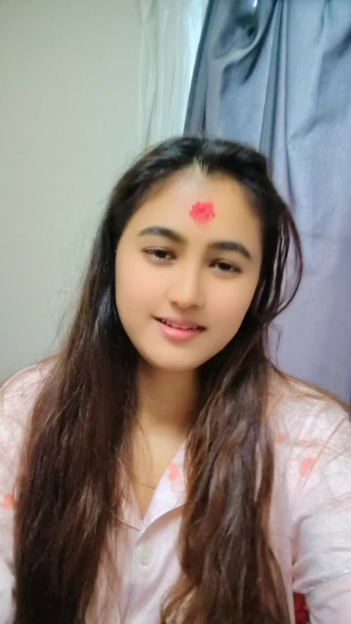 @JANU❤️💫