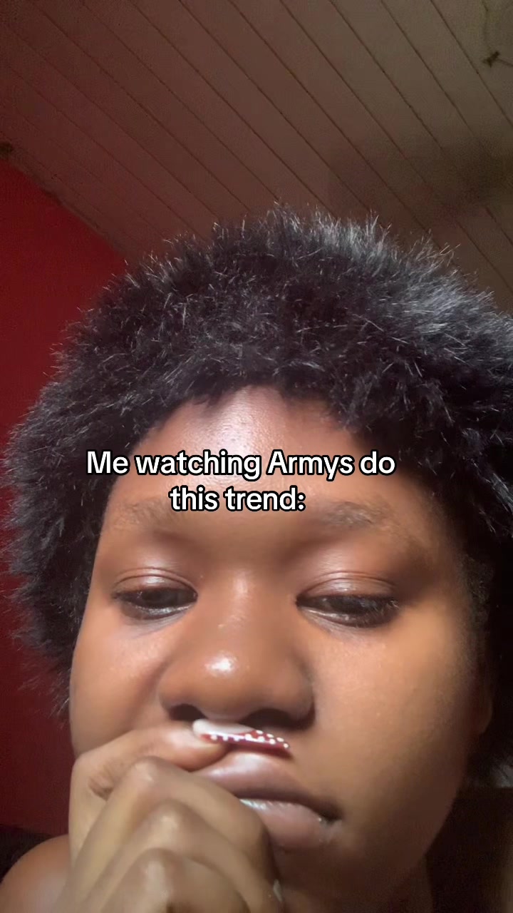 @illegurl⁷