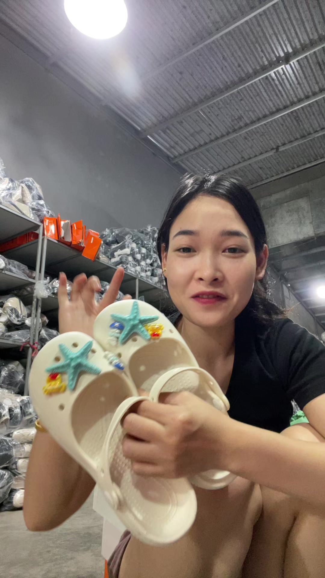 @HỒNG XIÊM