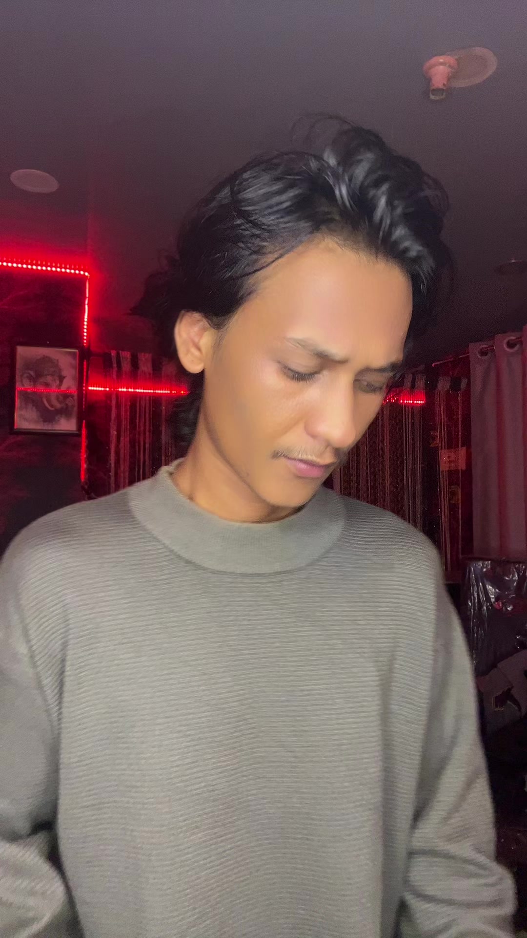 @️