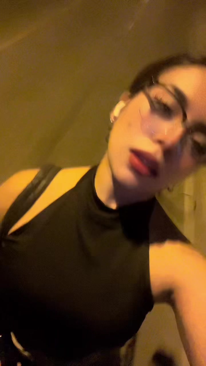 @💫
