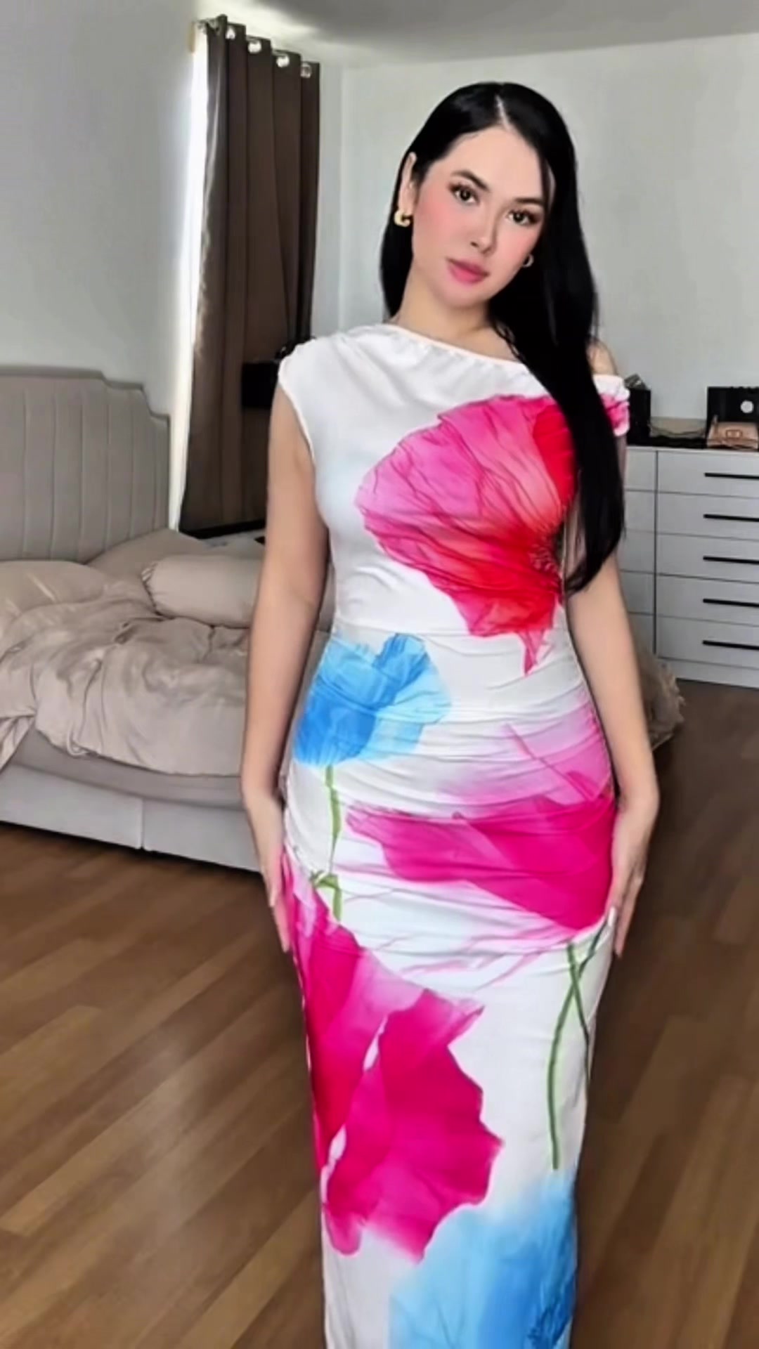 @Debvchi