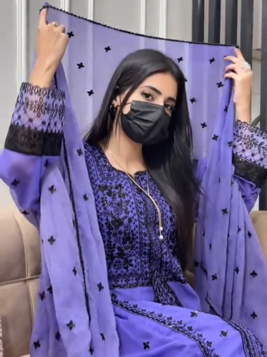 @🕸️F ki zindagi 🍂