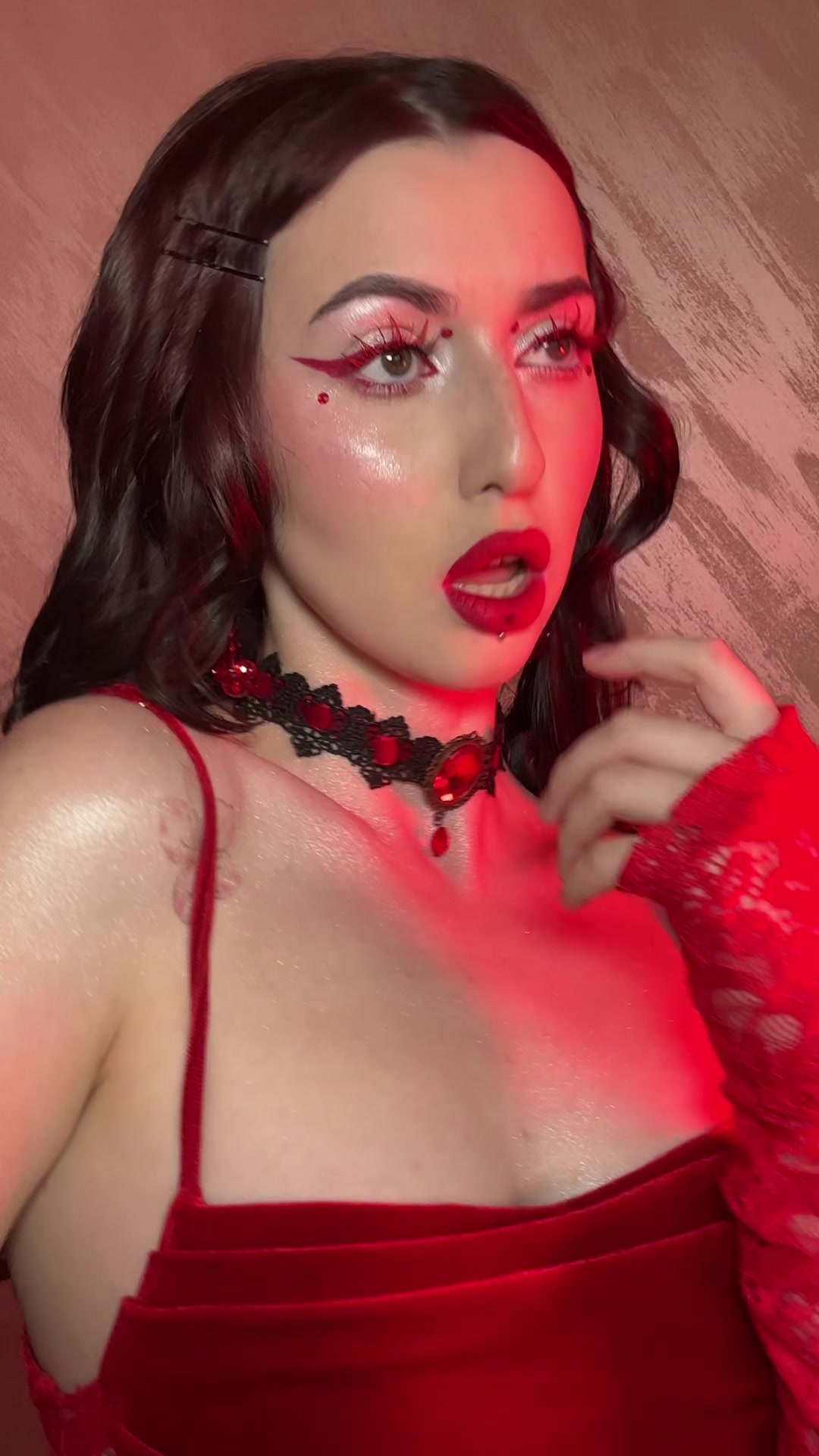 @freakiiielf