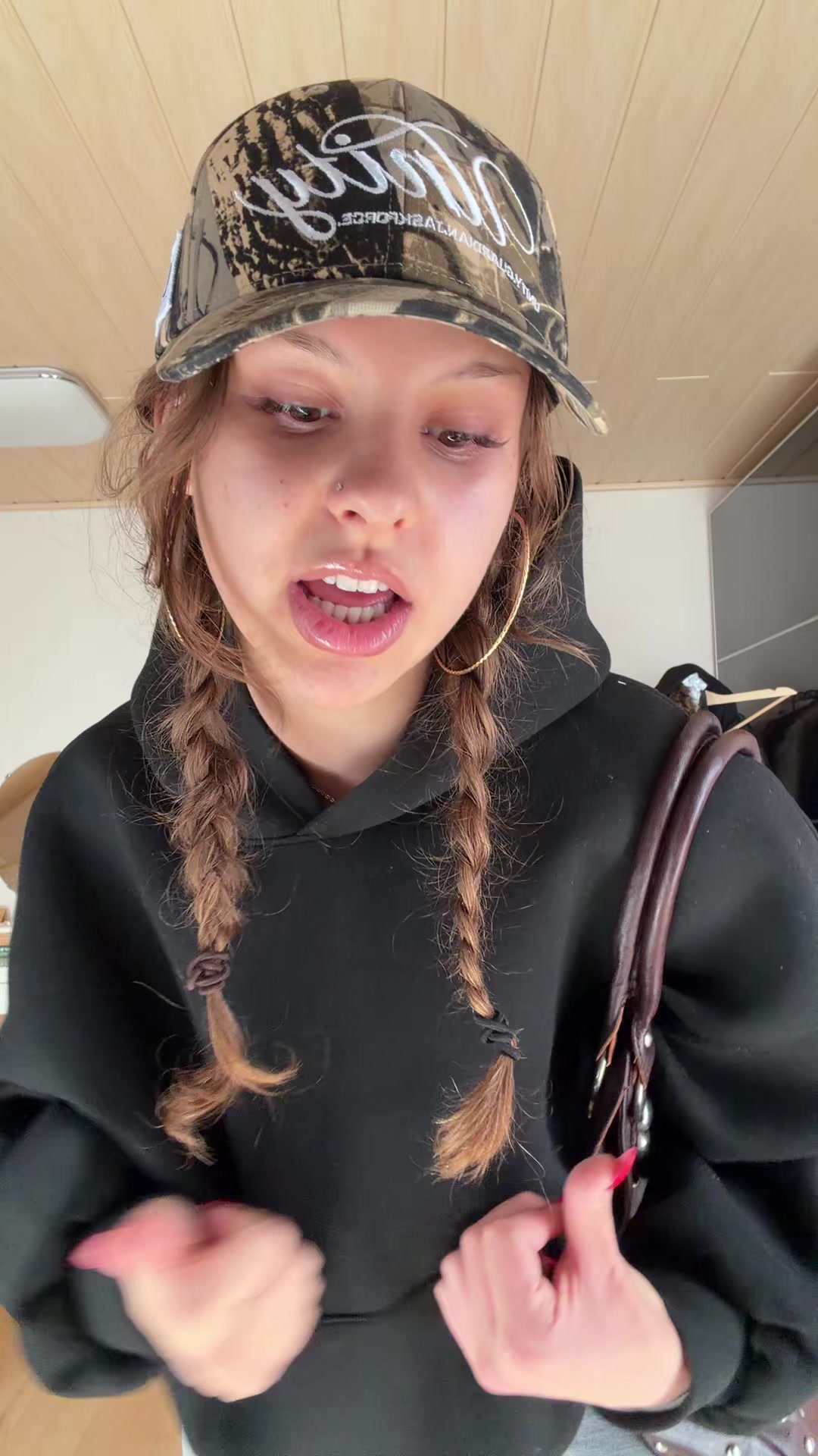 @rebeccaknaub