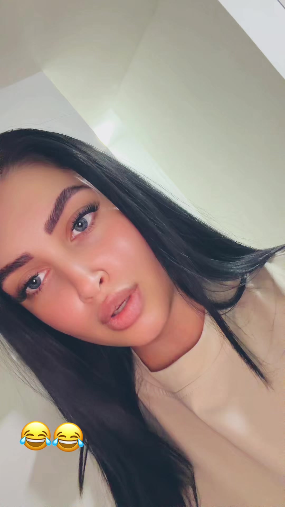 @L&Oacute;RI