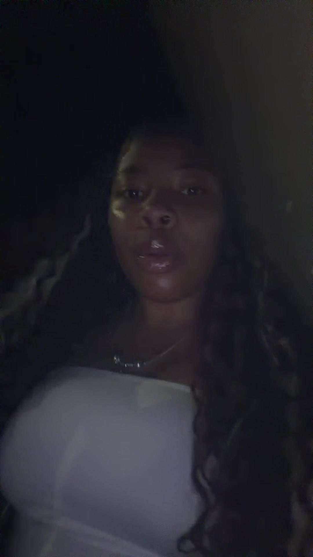 @lighttskinnhottiee