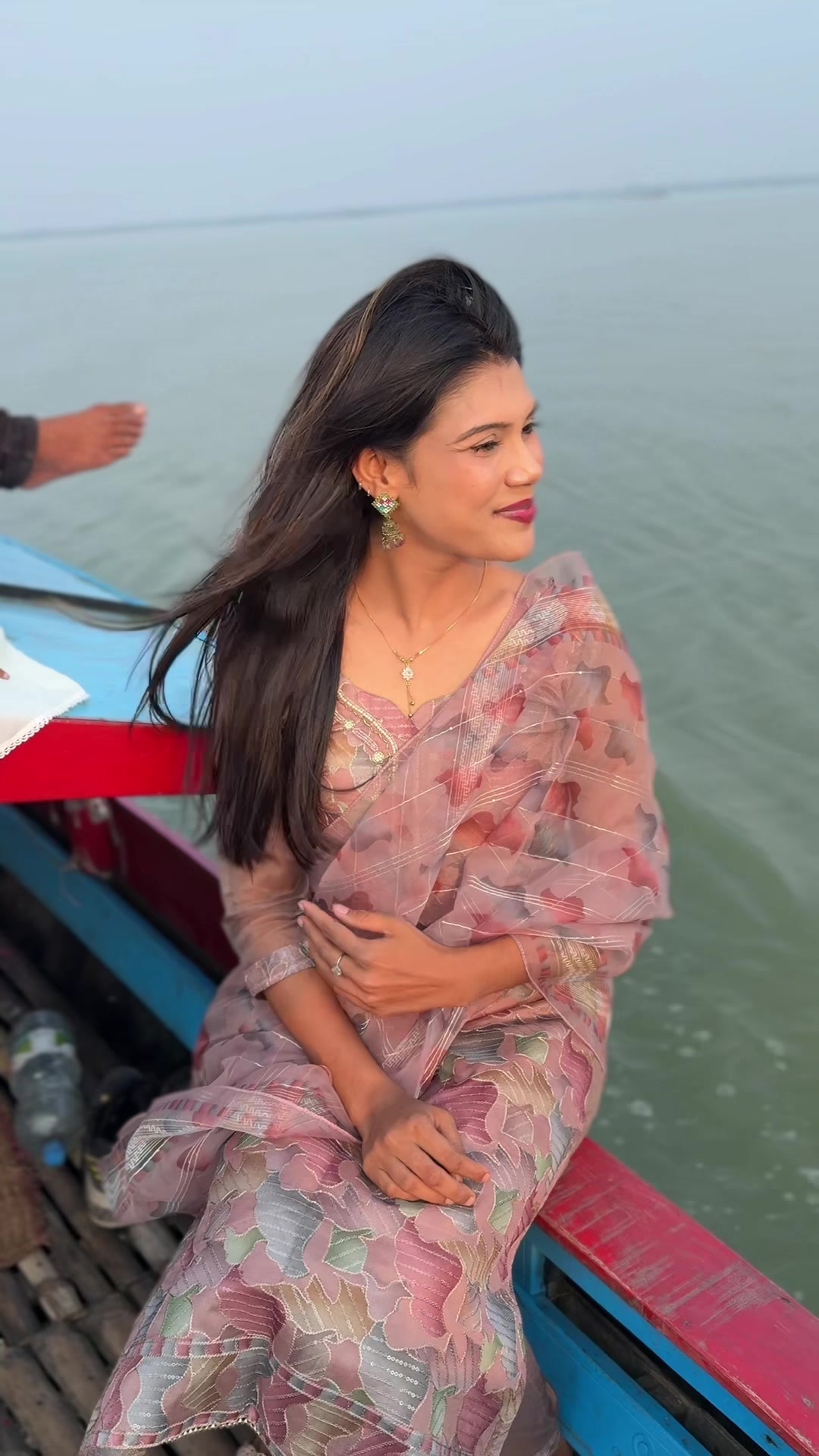 @👩🎓⚖️Arshi +(আরু)⚖️🎓