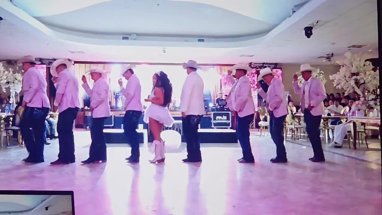 @Veronica Castro