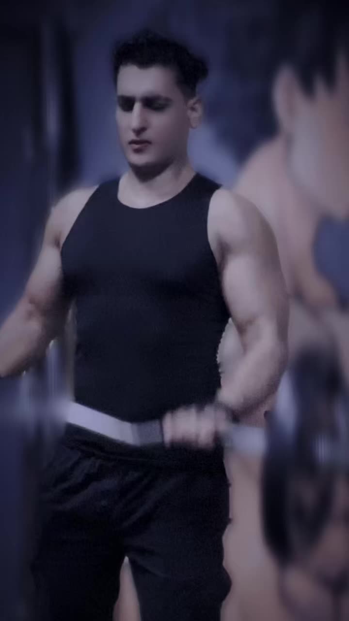 @𝓗𝓪𝓷𝓭𝓼𝓸𝓶𝓮 𝓑𝓾𝓽𝓽 🇵🇰