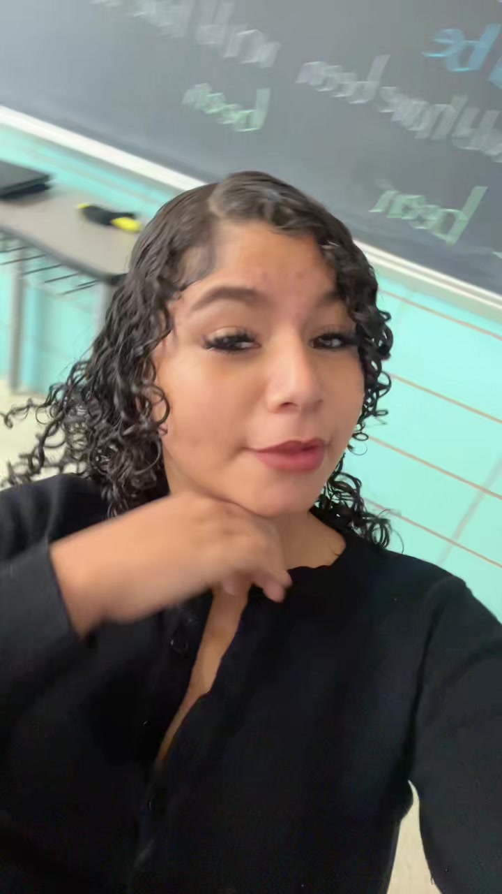 @️Crisly😜