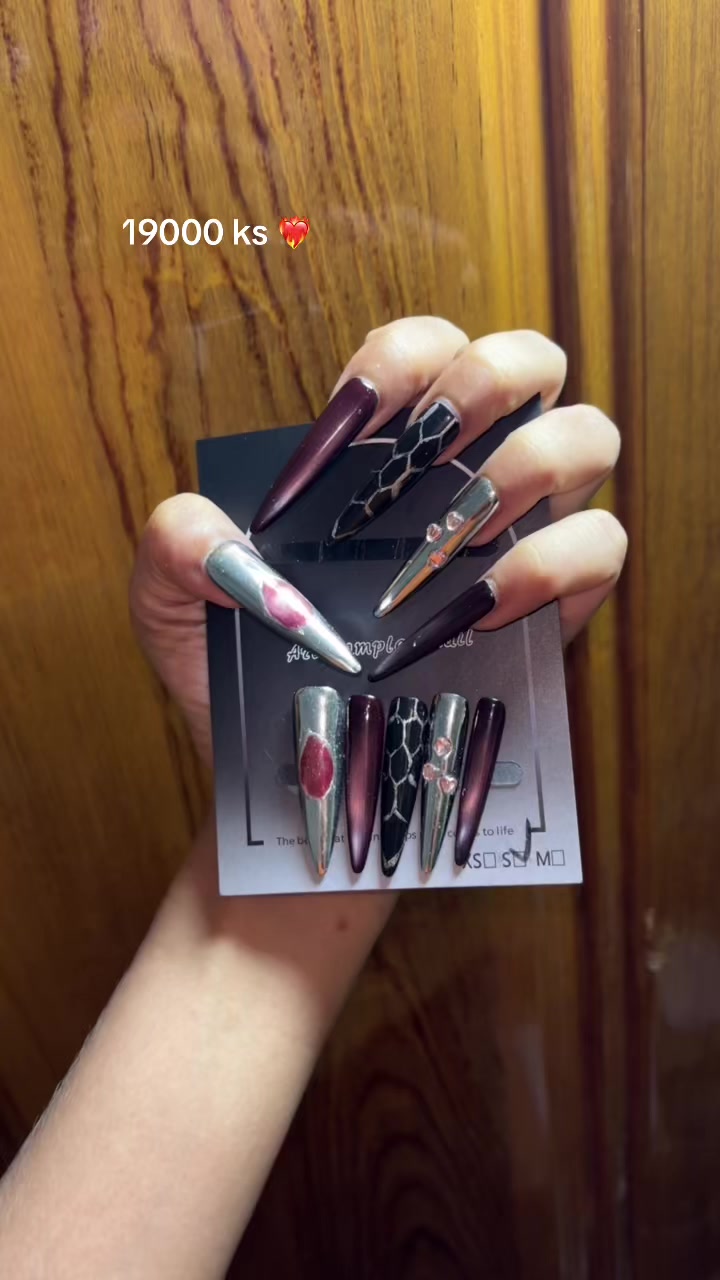 @UE Nails by Hnin 🎀