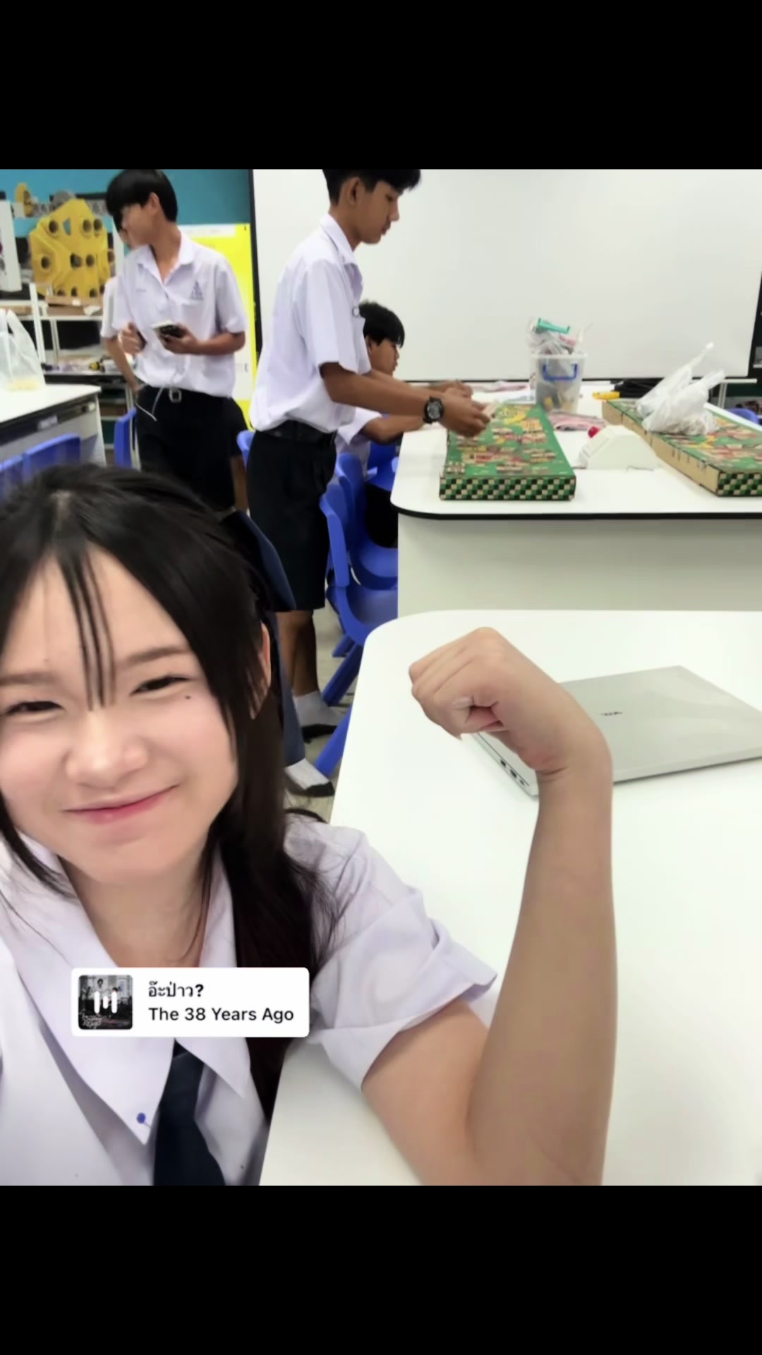 @แอลลี่