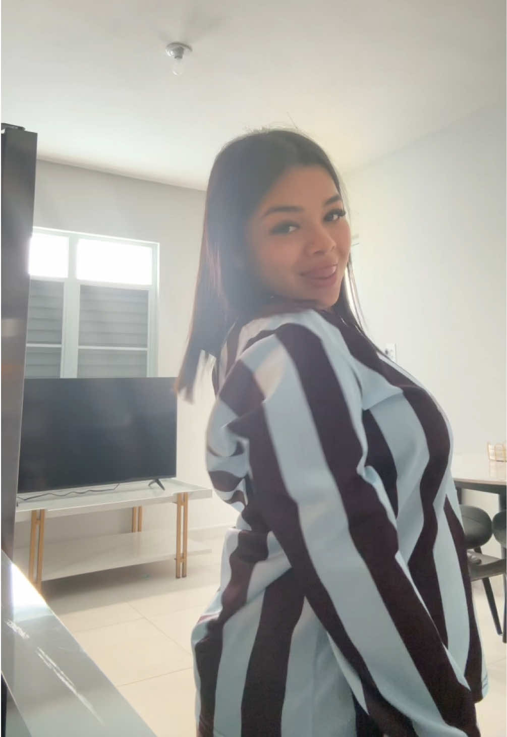 @danieliz