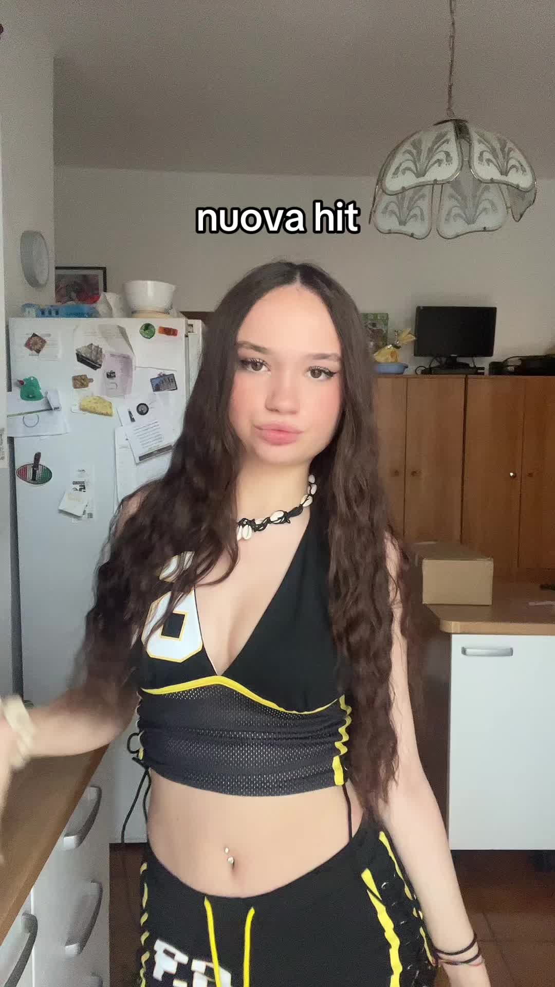 @viky🪮