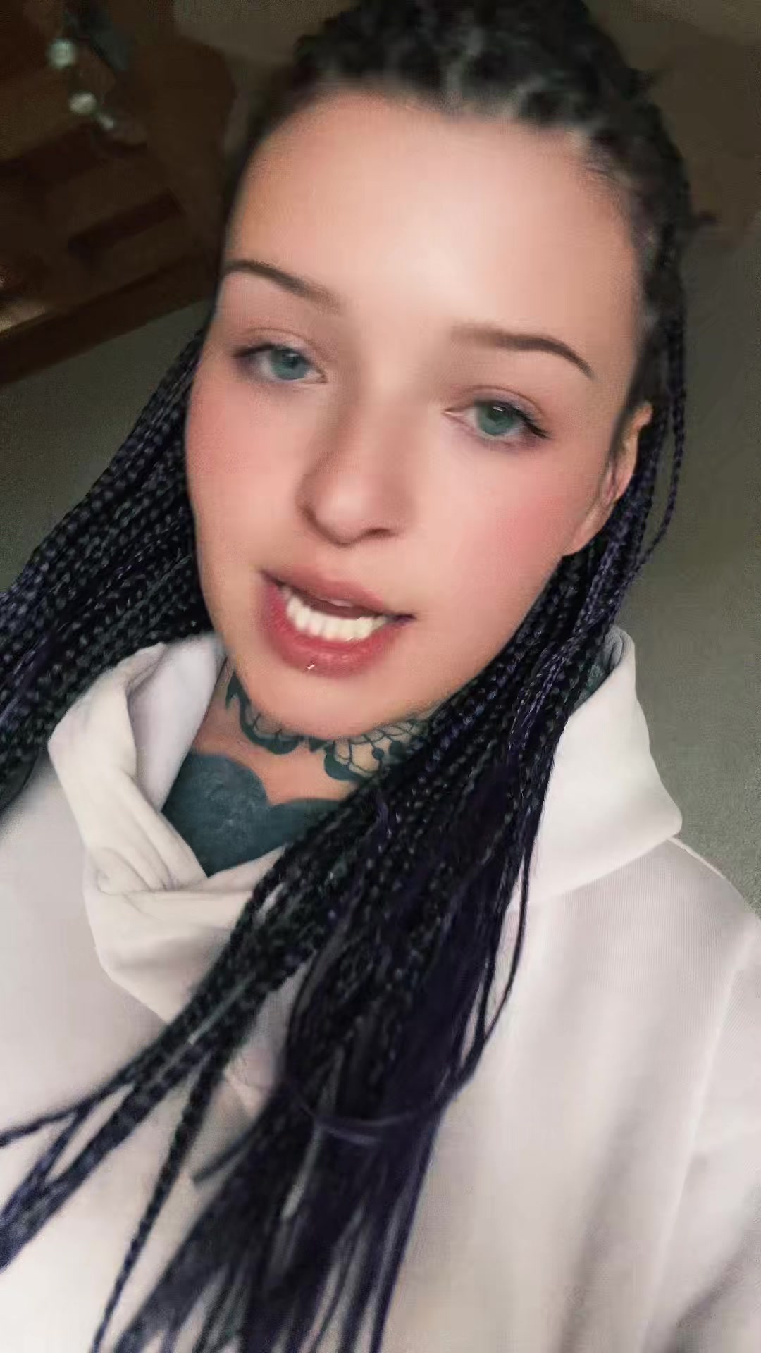 @𝒱𝒾𝓋𝒾69🖤