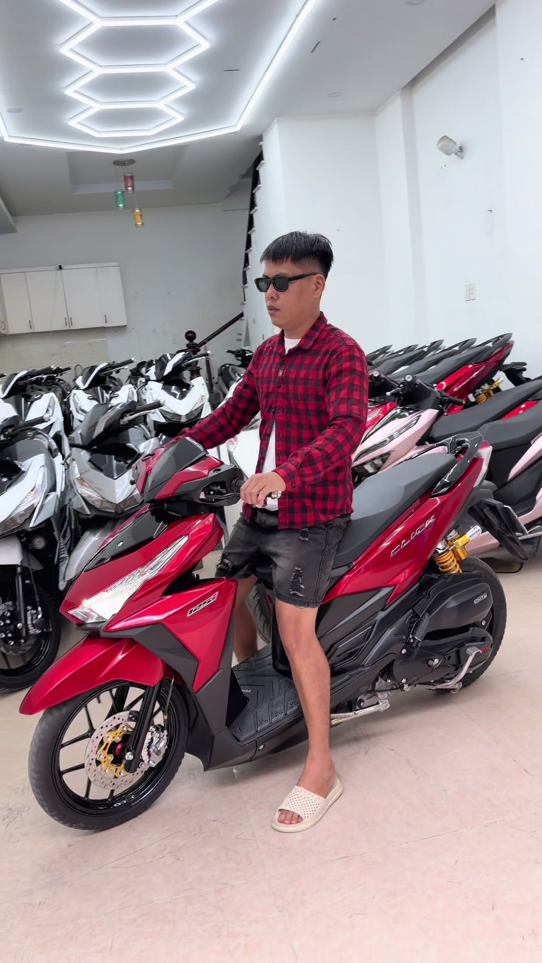 @Điều Bán Vario Q9