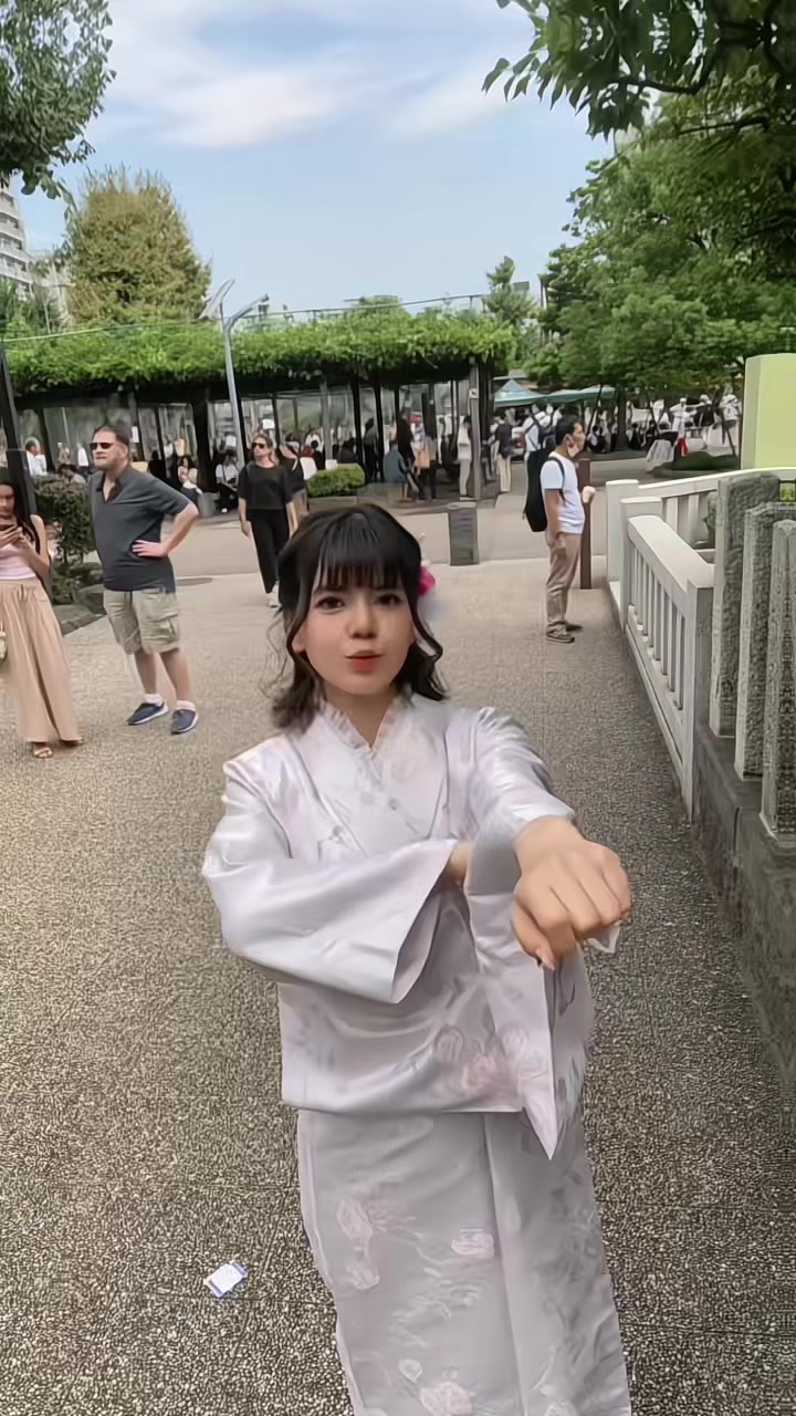 @👿エインッ👿 (အိမ်ပြေး)