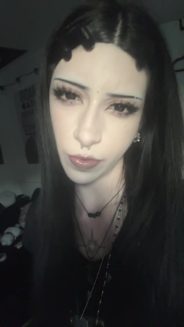 @☠︎