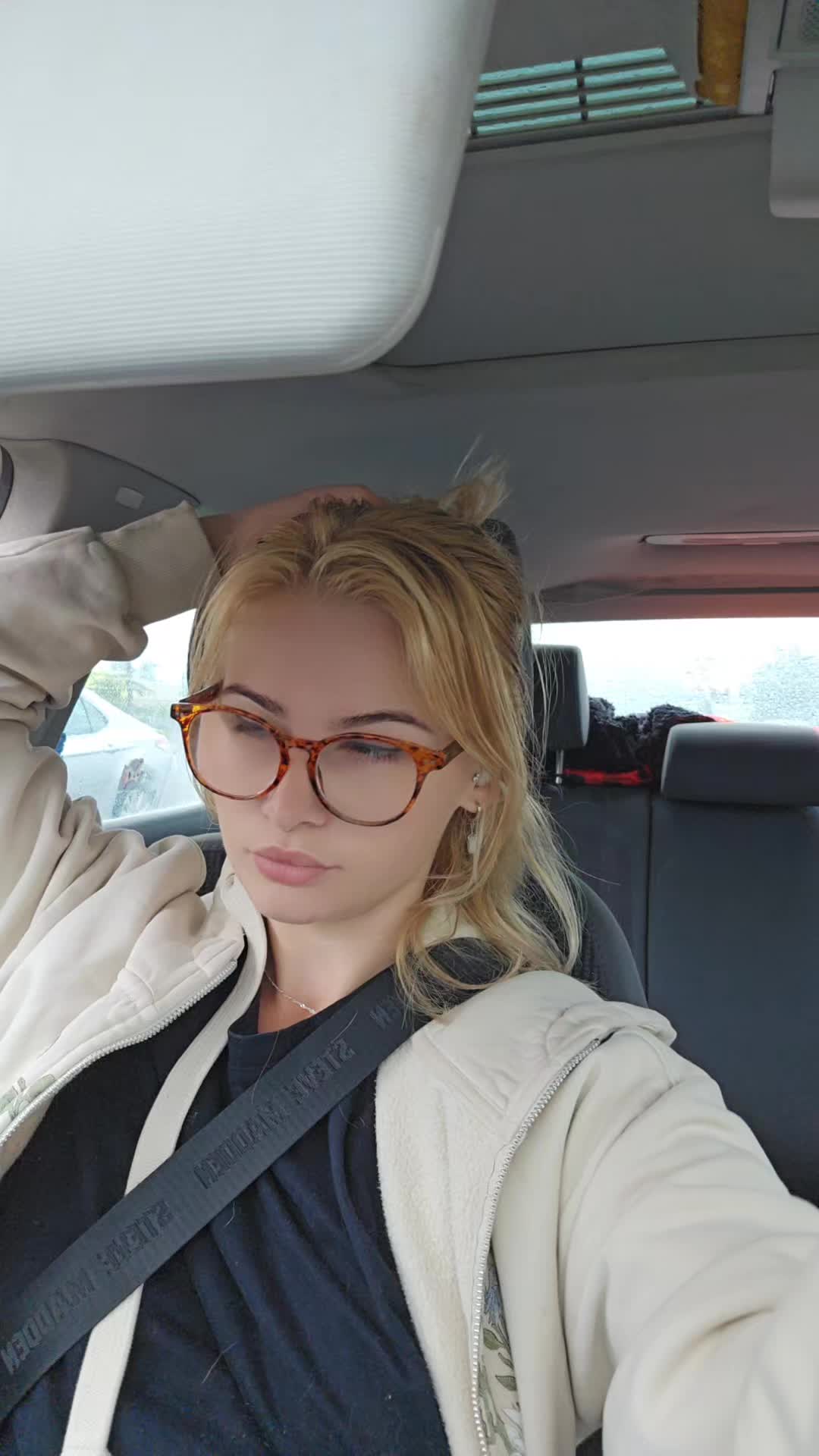 @🇵🇱 Sam 🇨🇦