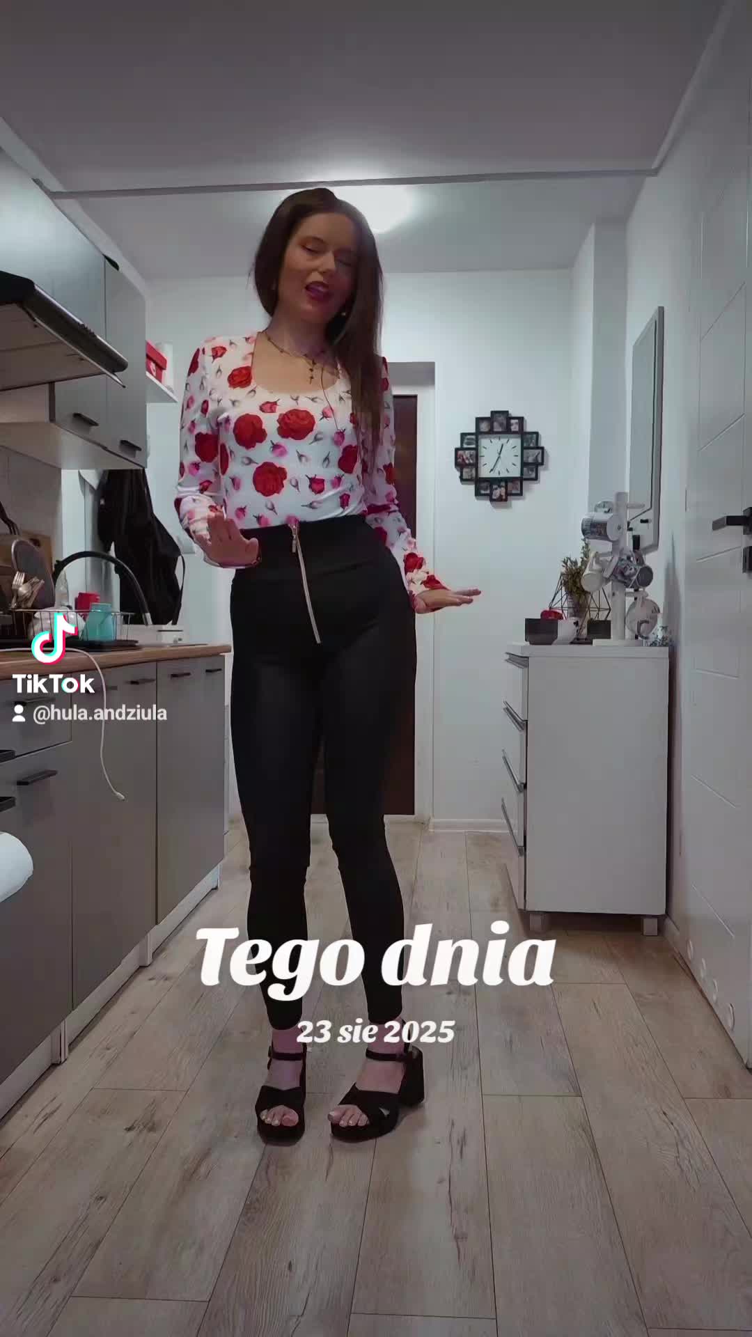 @Hula_Andziula 🦋