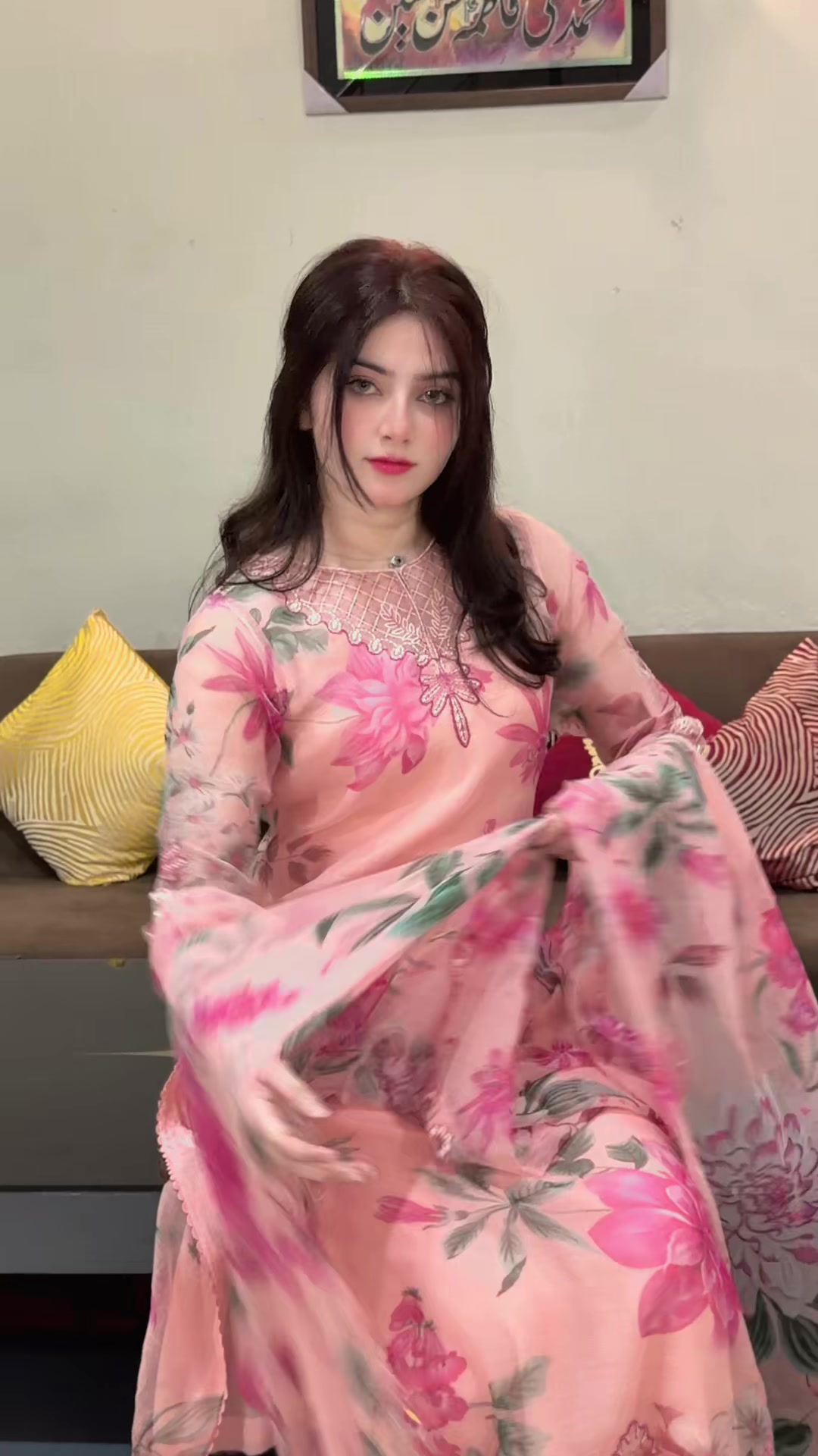 @Zahra🤍