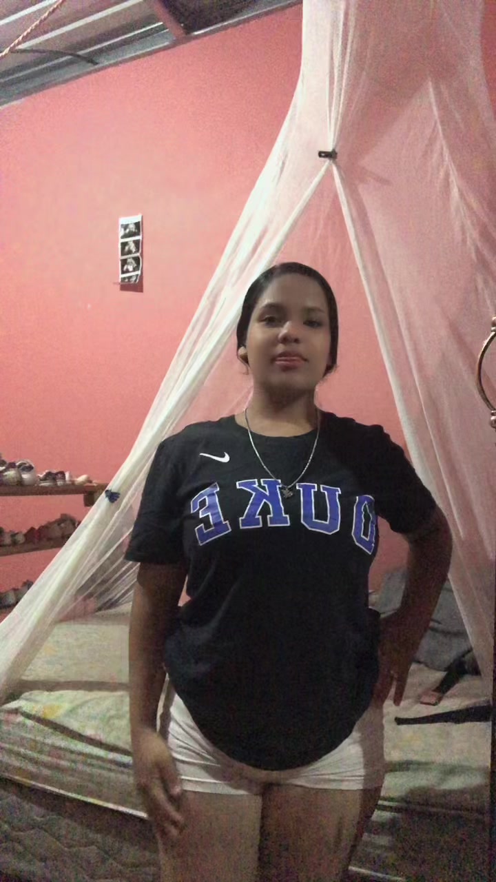 @Ela🦦