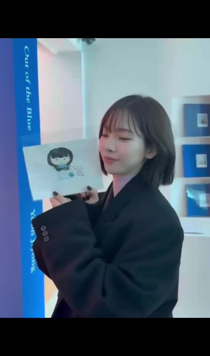 @KARINA