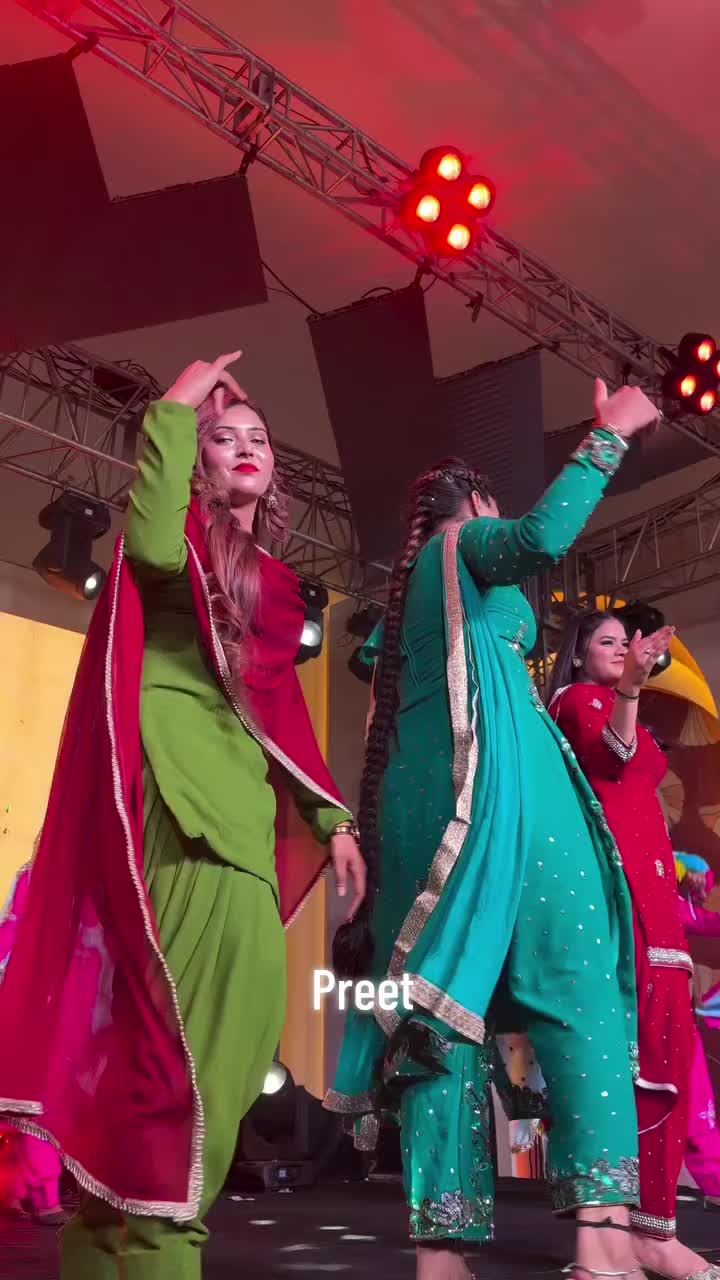 @Aj_Malika011