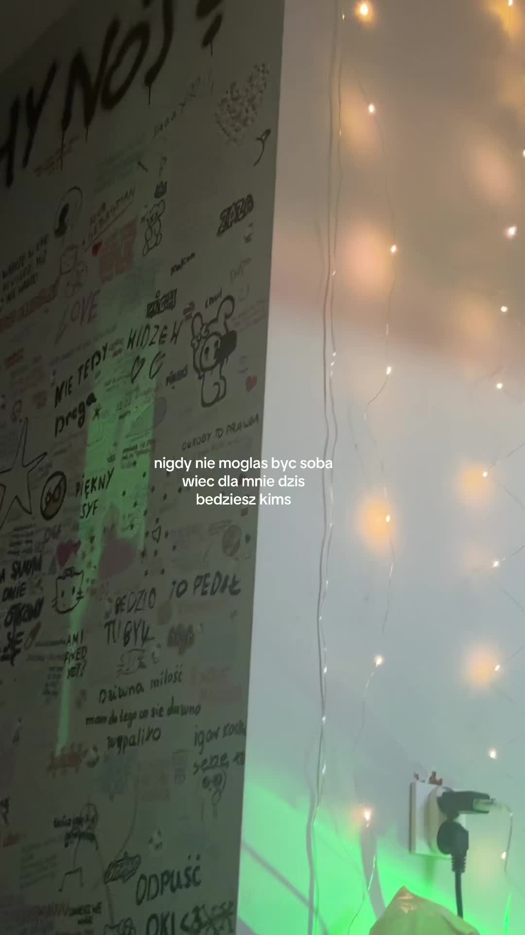 @★