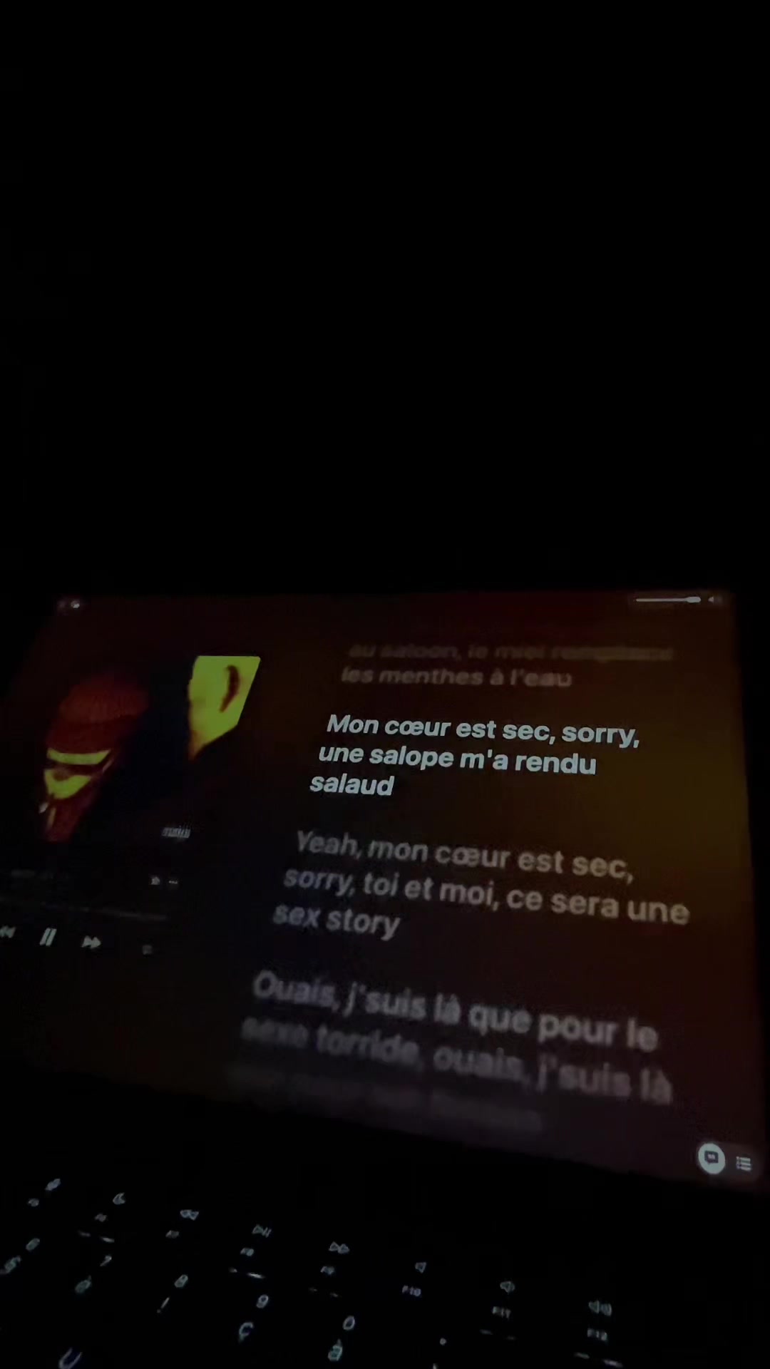 @🎧LYRICS_TOK🎵