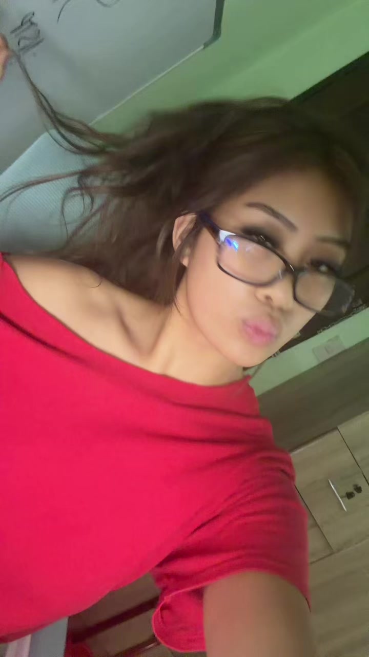 @djuliannegoze