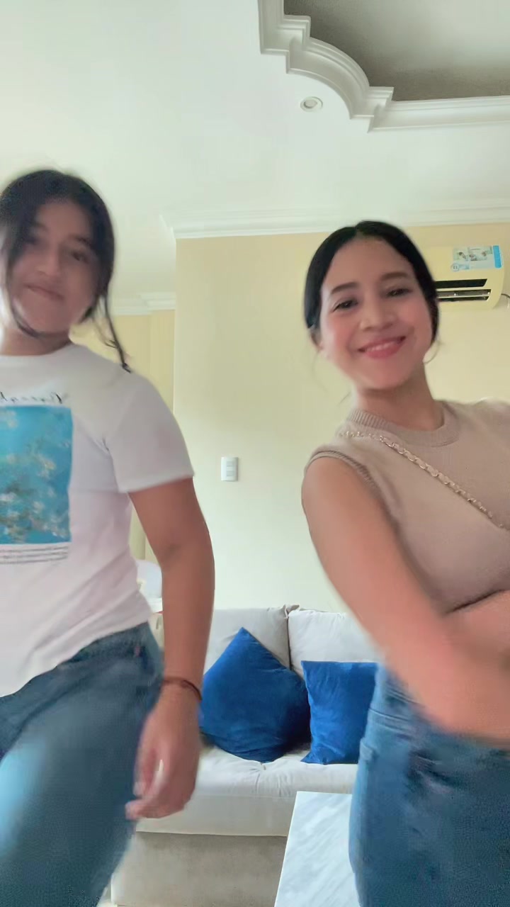 @Arii