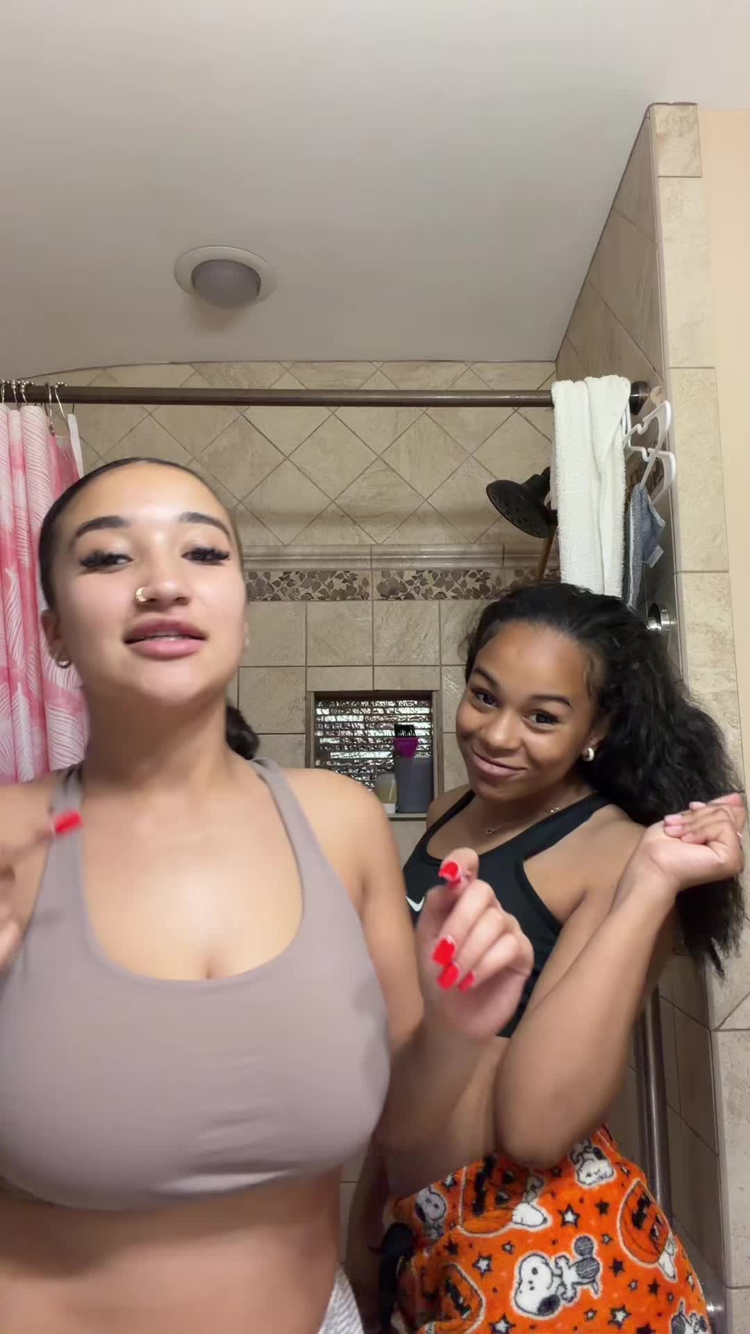 @Nia Brewer336