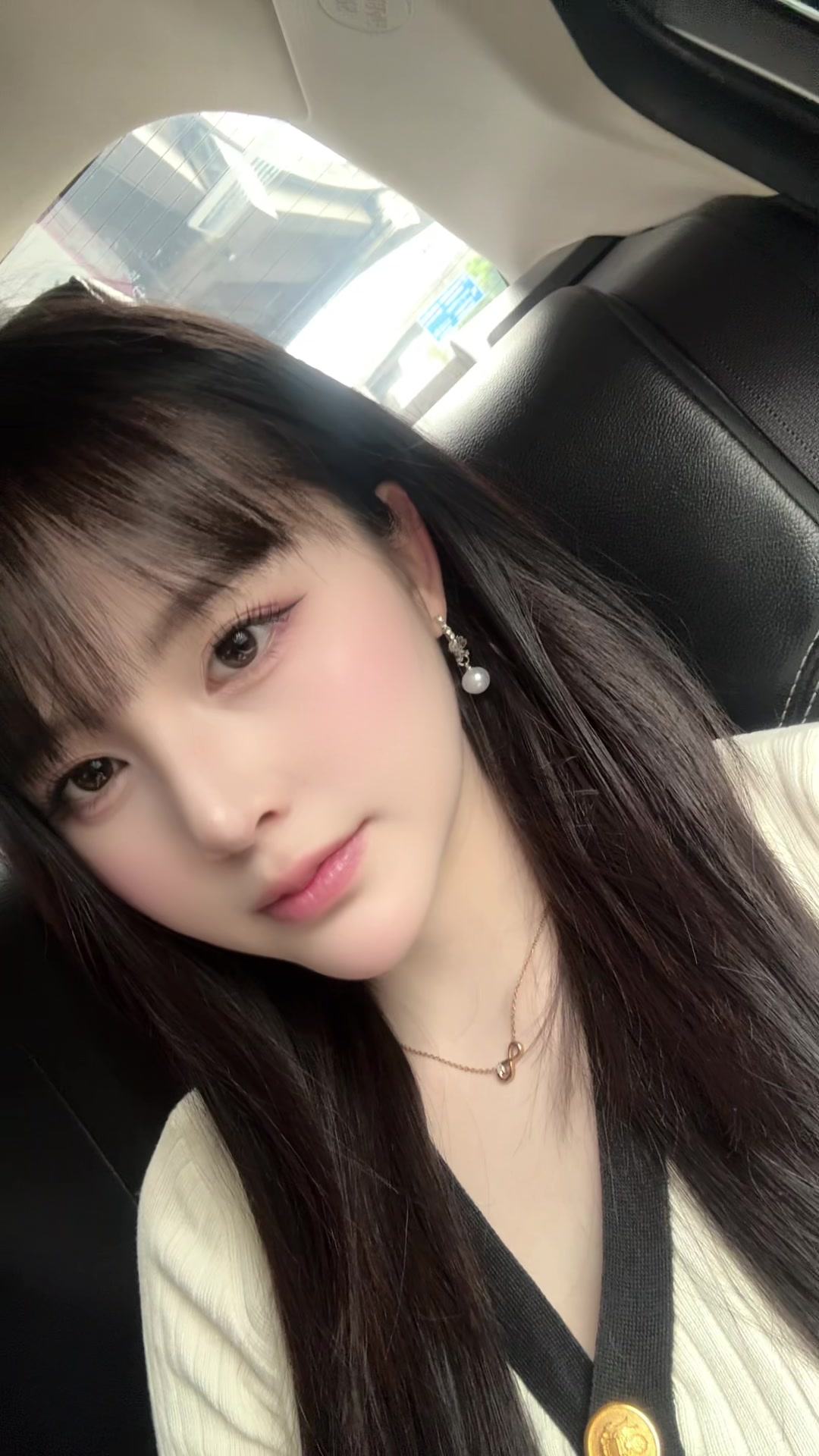 @HomHun👑 ༘⋆✿