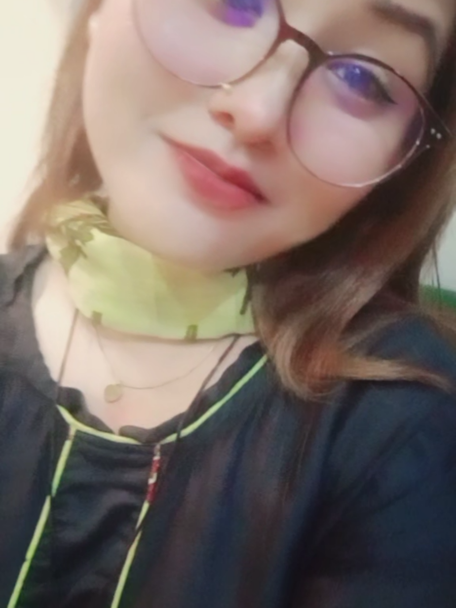 @laxmi..saru magar❣️☺️💐