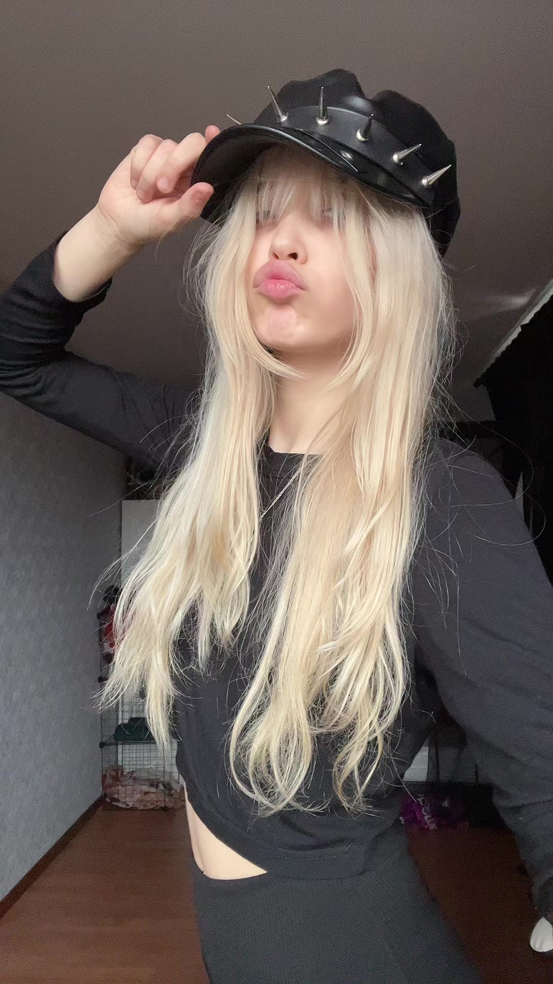 @kisakarisa