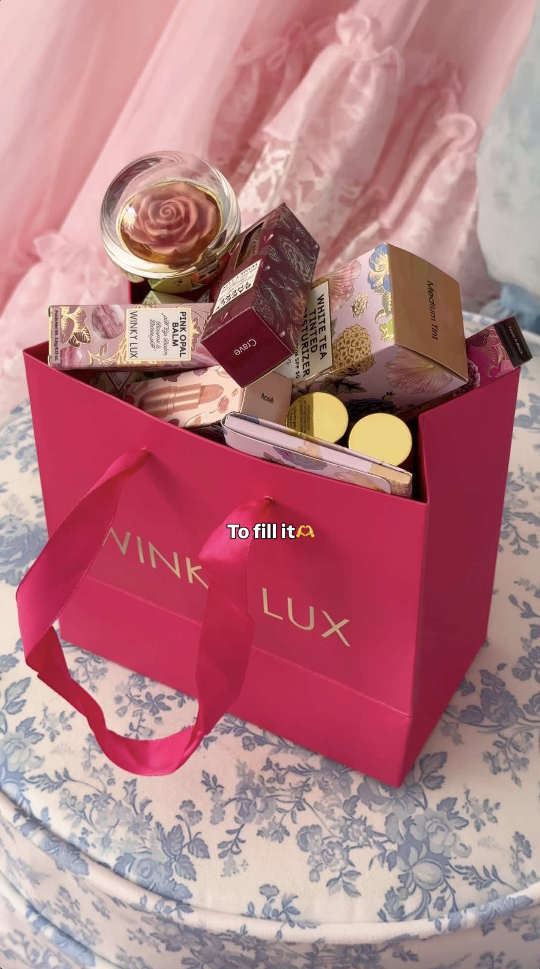 @Winky Lux