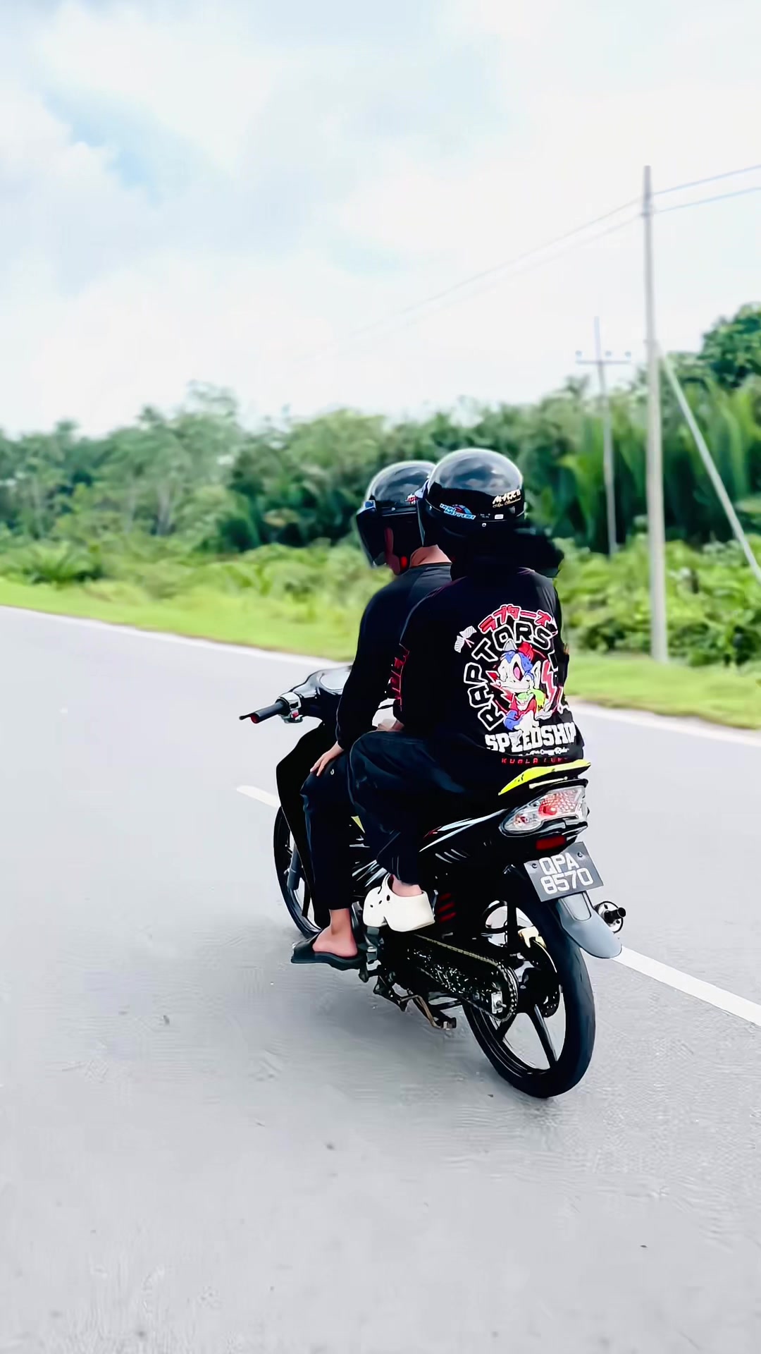 @๐ธ y ๐
o ๐ฟ
