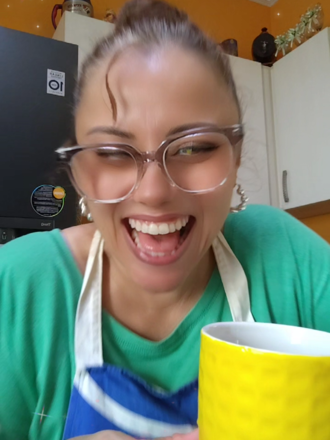 @ThaityRozOficial