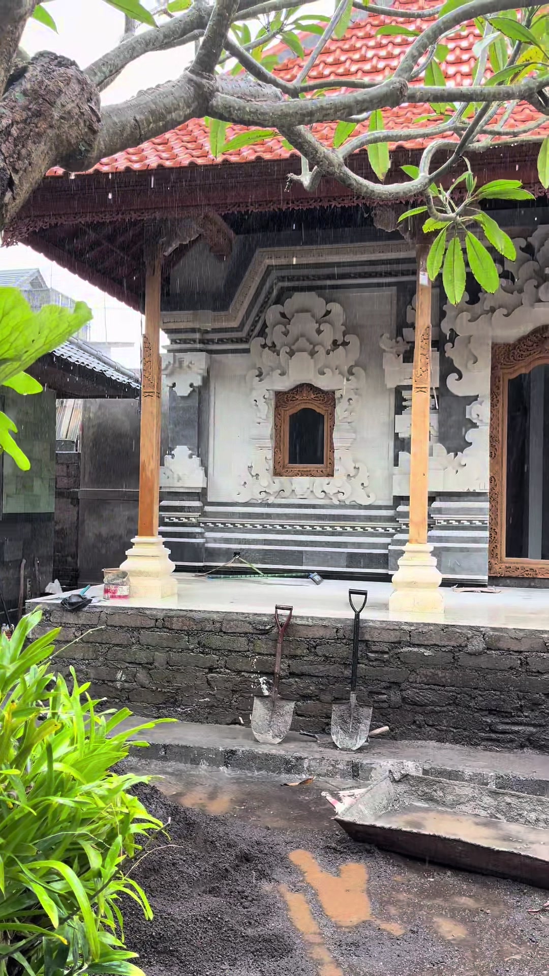 @Candi Bali