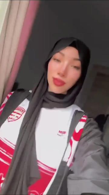 @houyem