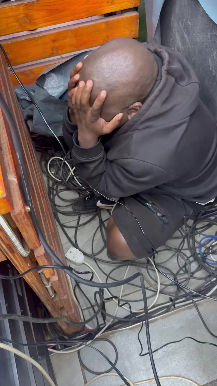 @𝗪ᴀɴᴅᴇʀ𝗕ᴏᴏɪ 
