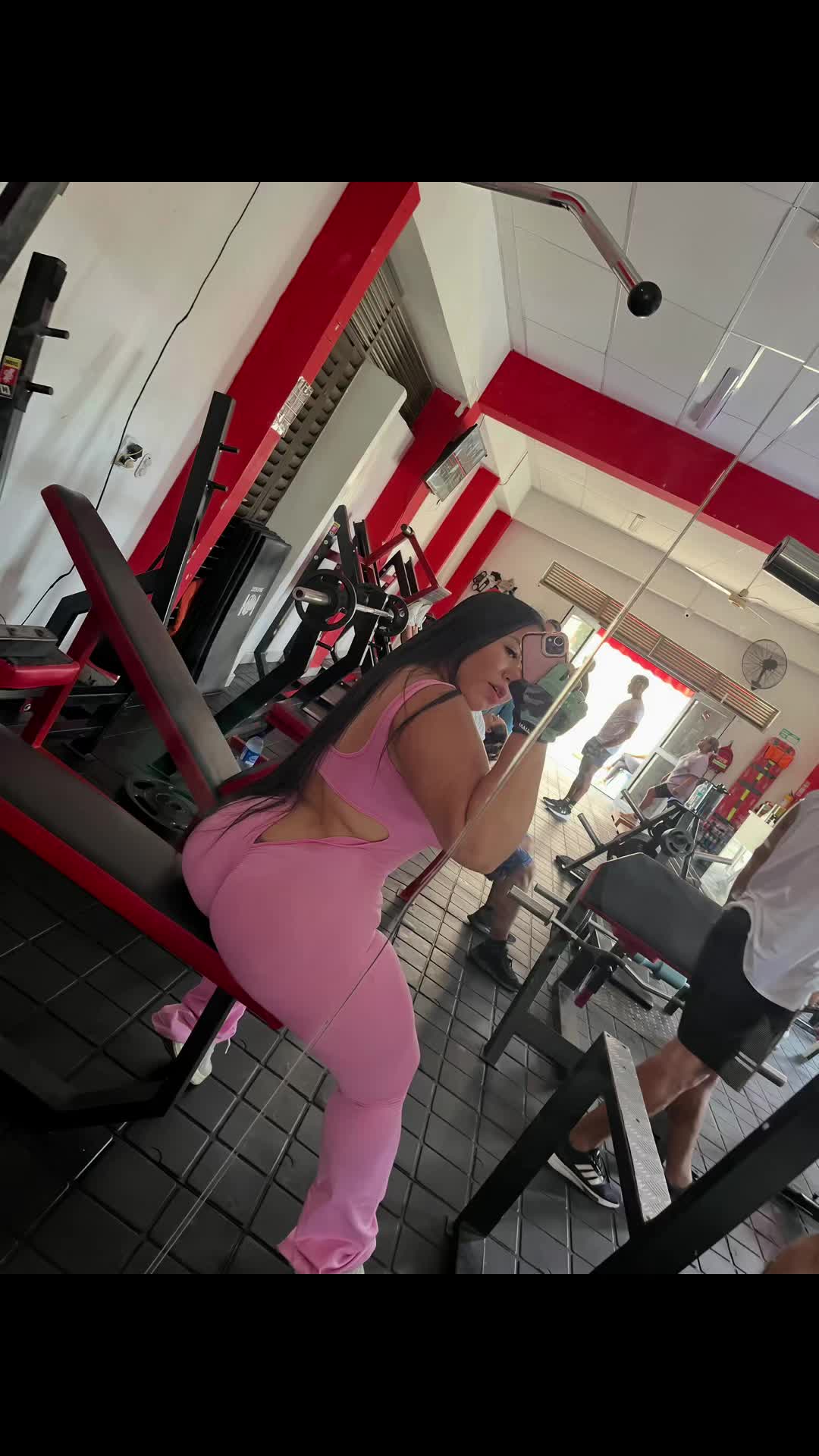 @Paola Oficial