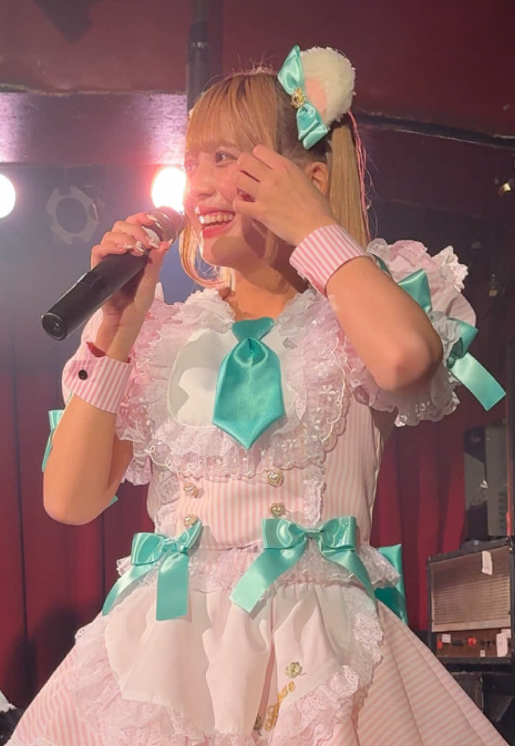 @ともちん