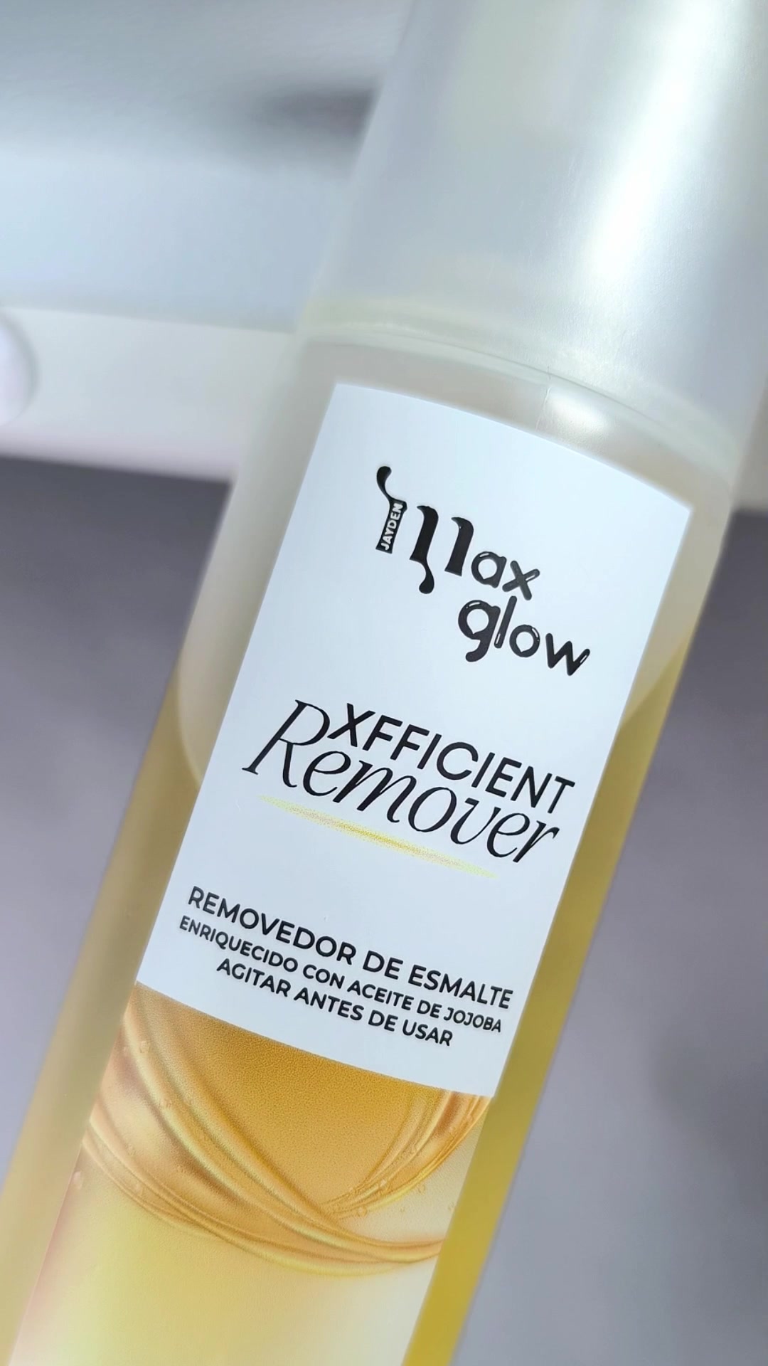 @Maxglow
